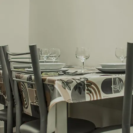 Il Dubbio Ai Spagnoli Naples